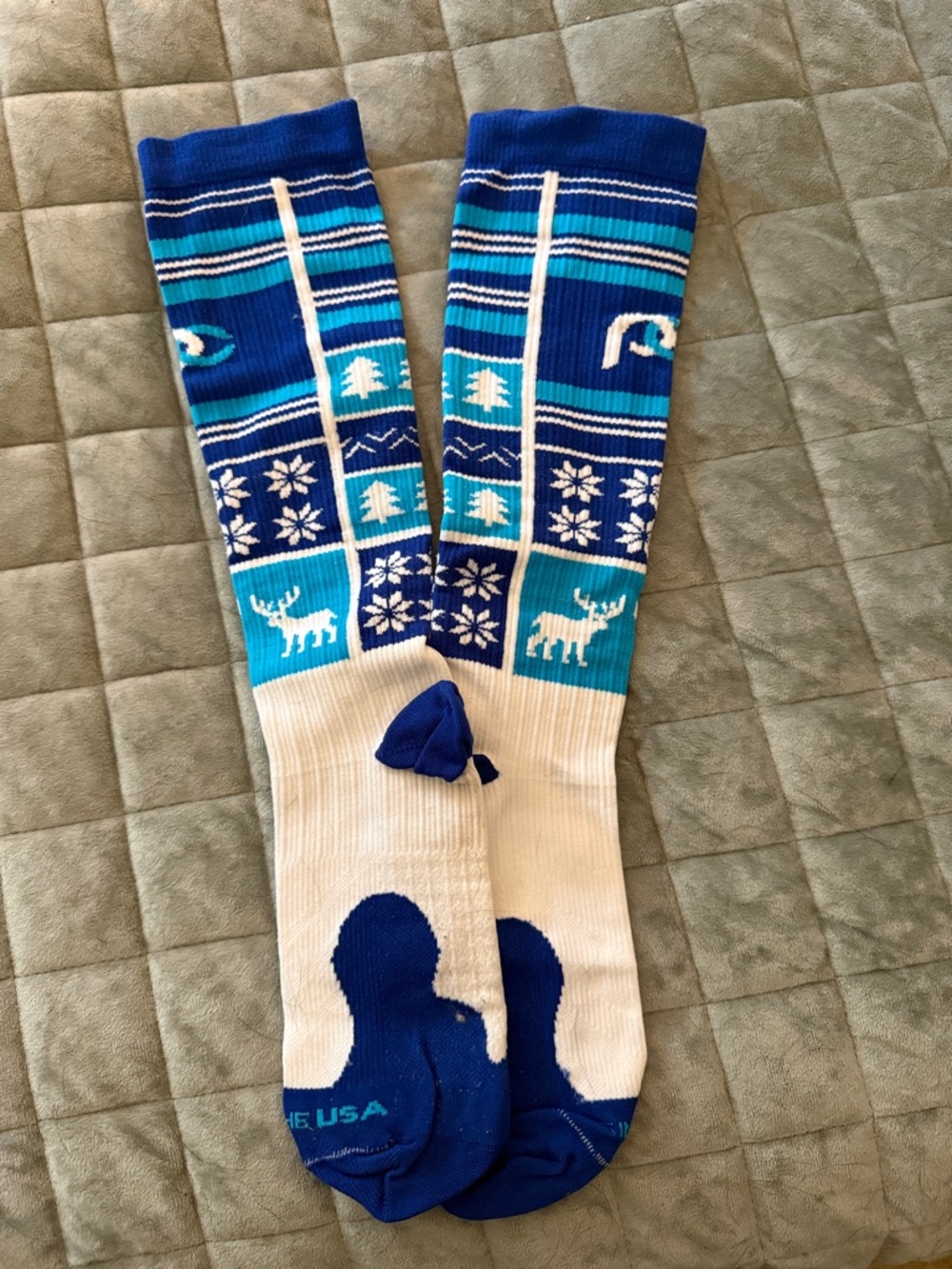 Pro Compression small medium Knee-High Compression Socks Winter Ugly Sweater
